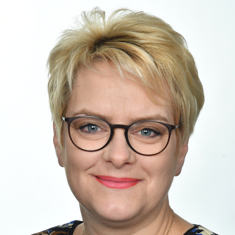  Petra Arnold